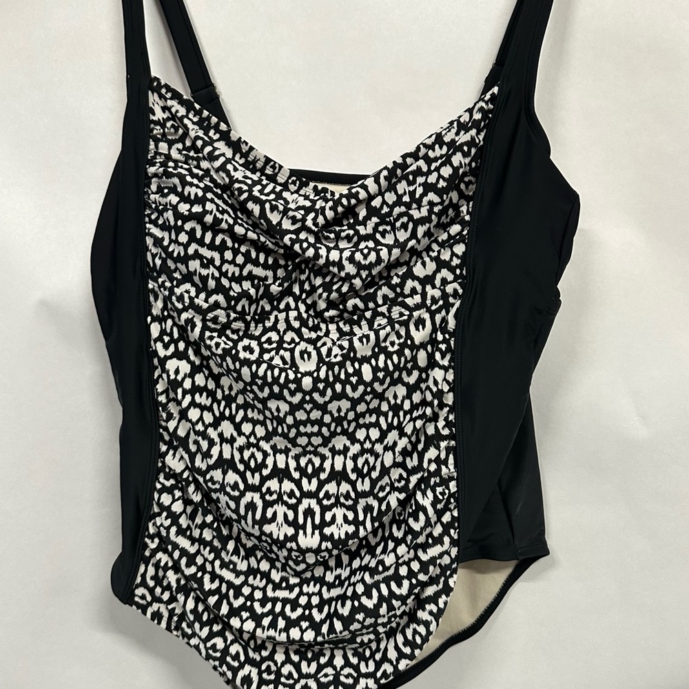 Womens Ava & Viv plus sized one piece bathing suit‎ swimsuit size 20W